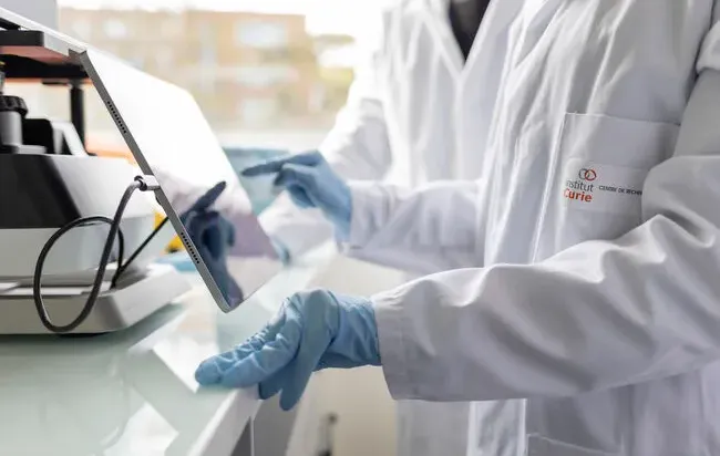 Faire un legs à l'Institut Curie